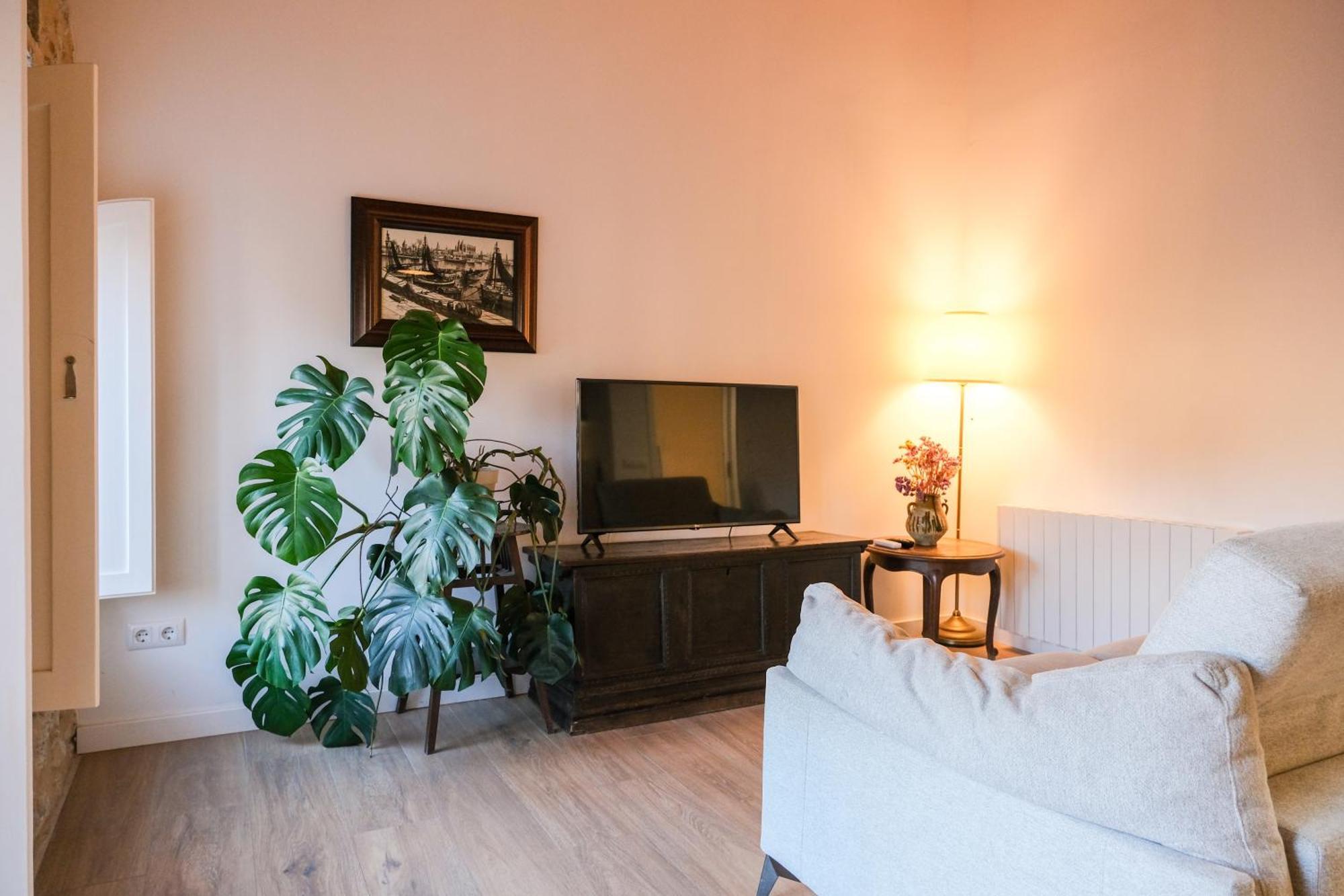Ganganell Atic Apartamento Con Terraza En Besalú Eksteriør bilde
