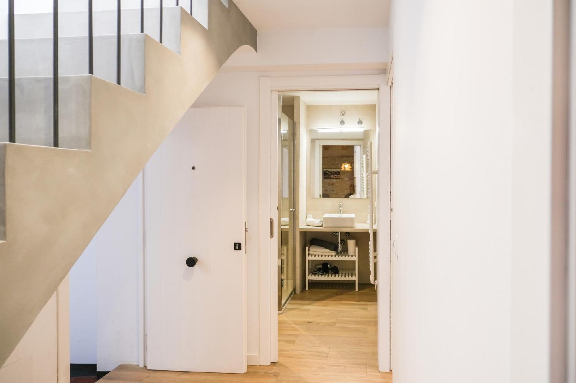 Ganganell Atic Apartamento Con Terraza En Besalú Eksteriør bilde