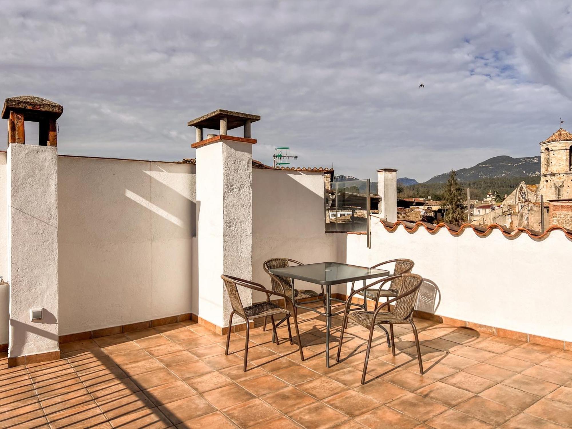 Ganganell Atic Apartamento Con Terraza En Besalú Eksteriør bilde