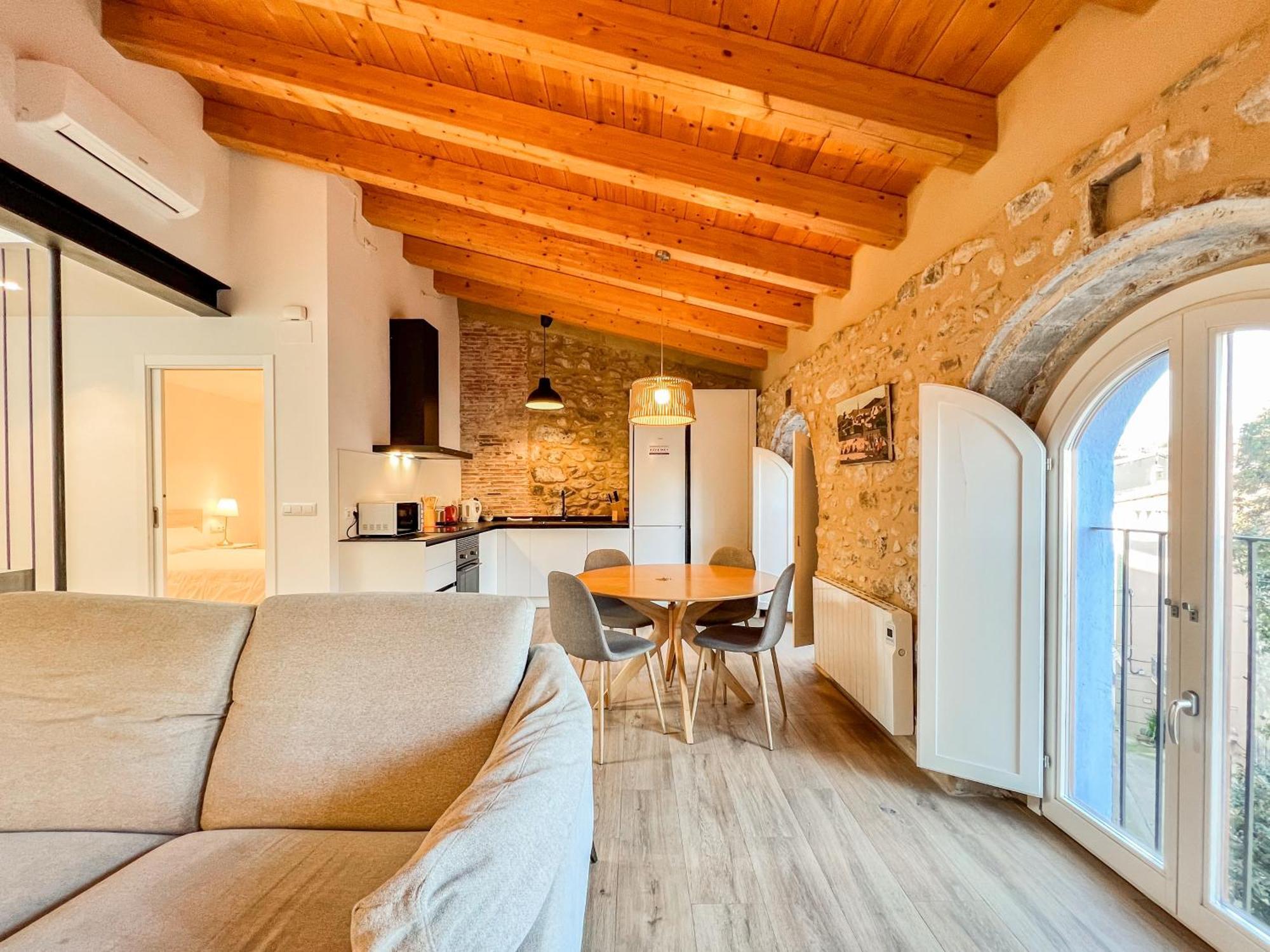 Ganganell Atic Apartamento Con Terraza En Besalú Eksteriør bilde