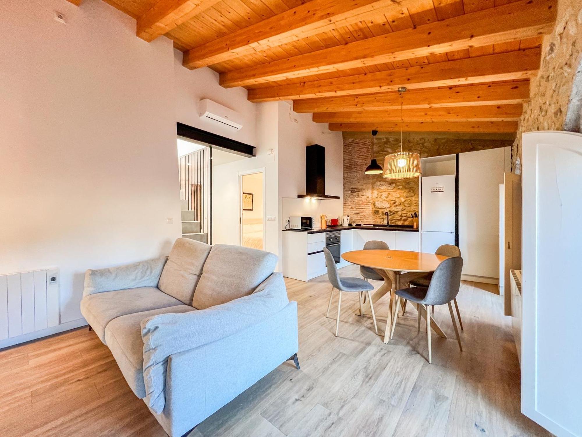 Ganganell Atic Apartamento Con Terraza En Besalú Eksteriør bilde