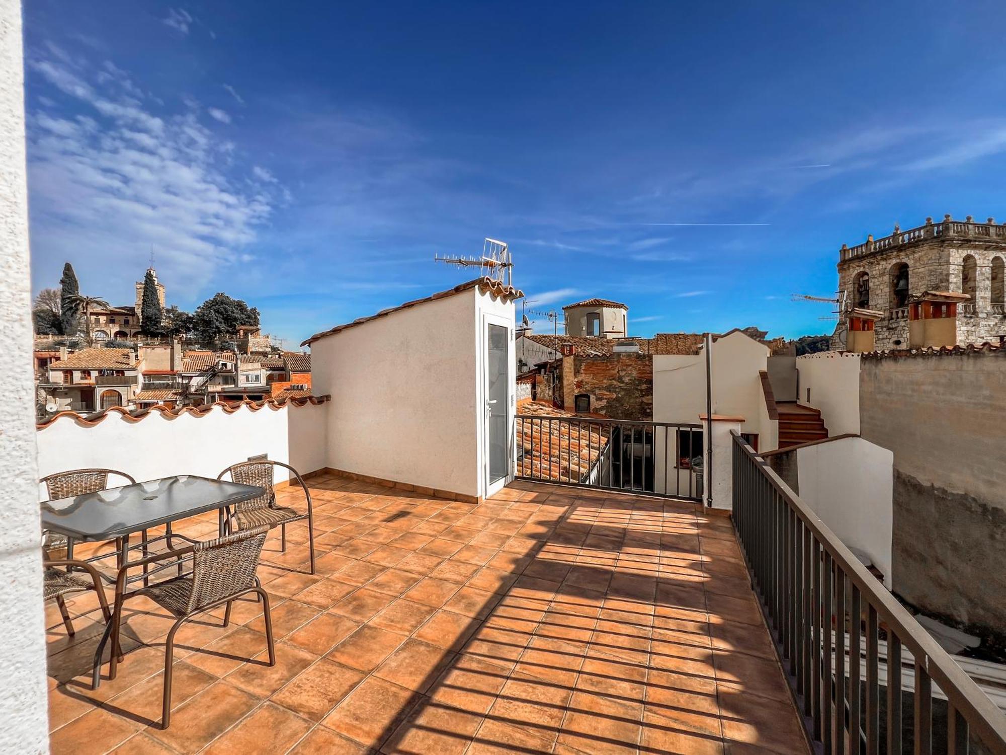 Ganganell Atic Apartamento Con Terraza En Besalú Eksteriør bilde