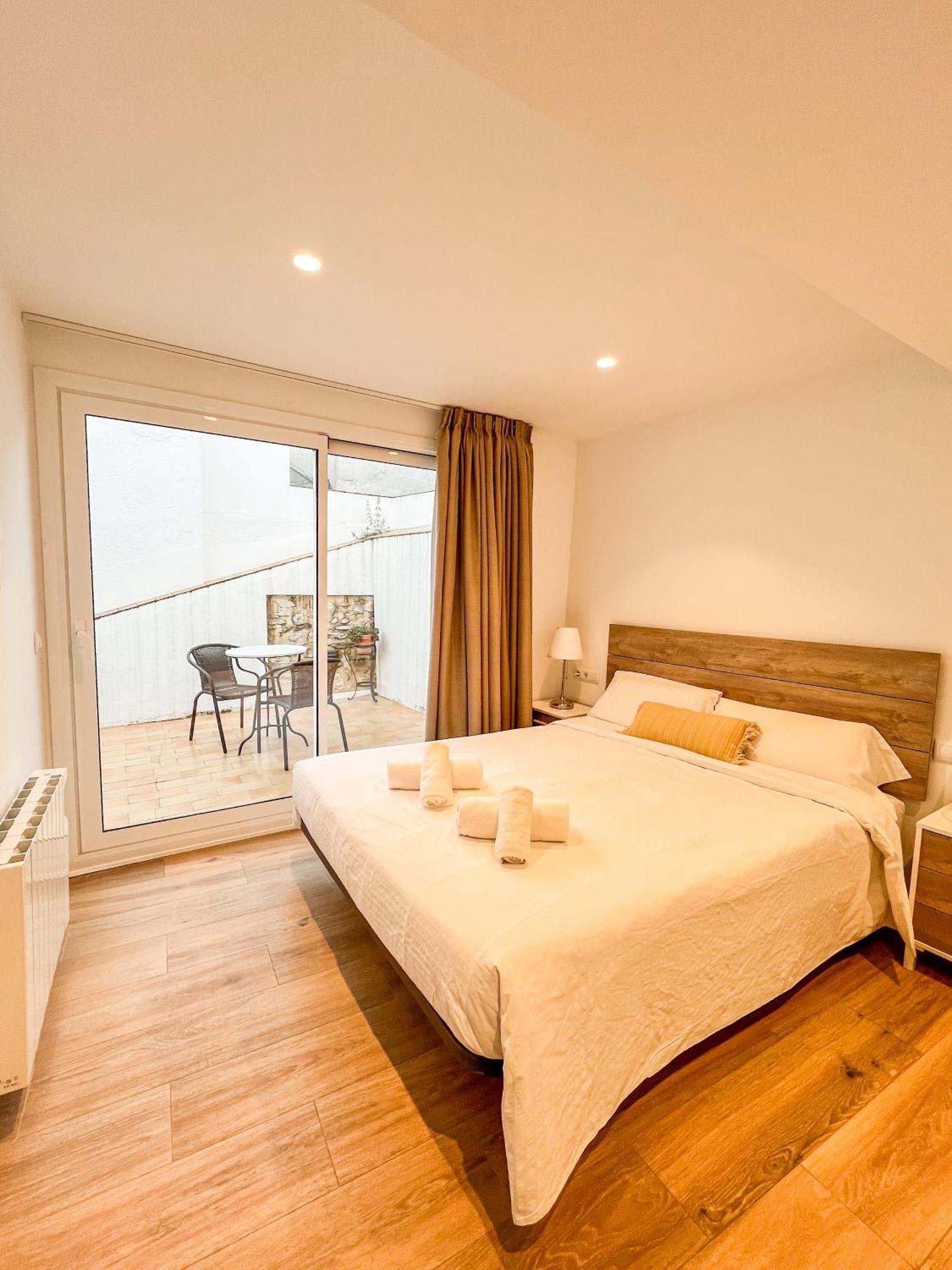 Ganganell Atic Apartamento Con Terraza En Besalú Eksteriør bilde